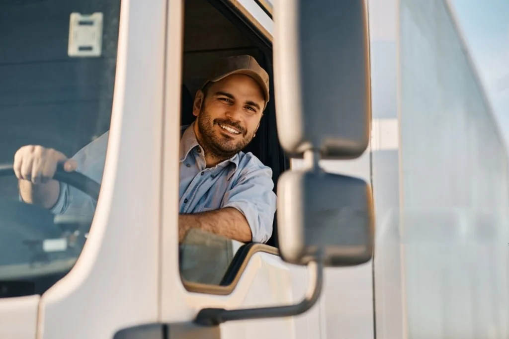 Chauffeur professionnel avec véhicule de transport